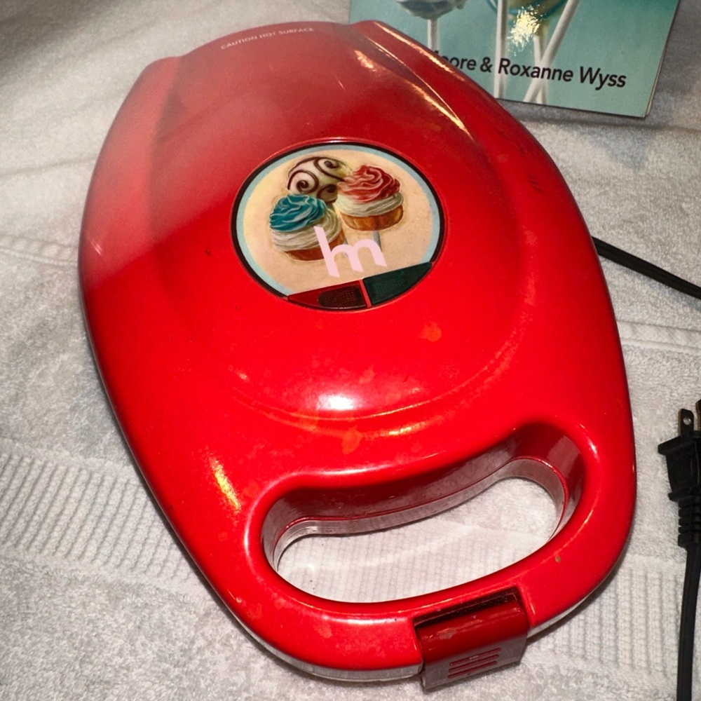 H&M Red Cakepop Maker with cookbook Vibrant Design